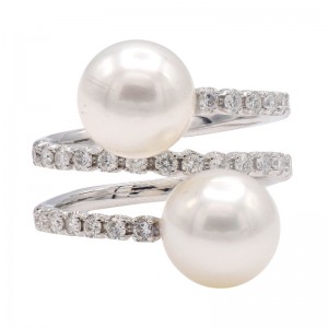 14K White Gold Akoya Pearls And Diamonds Spirial Ring