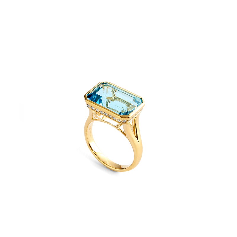 Syna 18K Yellow Gold Bezel Set Emerald Shape Ring By Syna